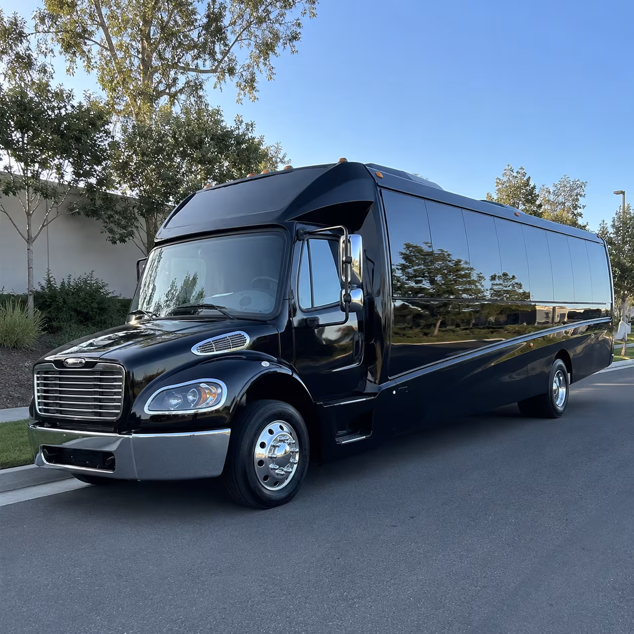 bringing your group to the bread roses festival or lowell folk festival a bus makes it easy