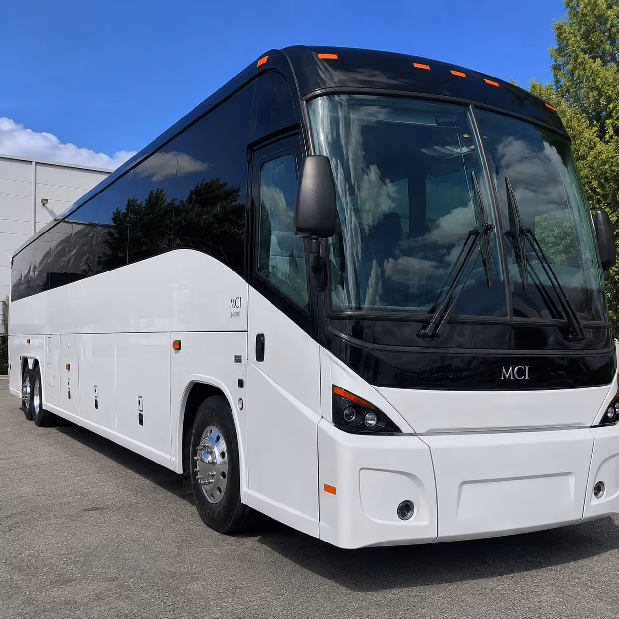 cambridge private long distance charter bus rentals in cambridge