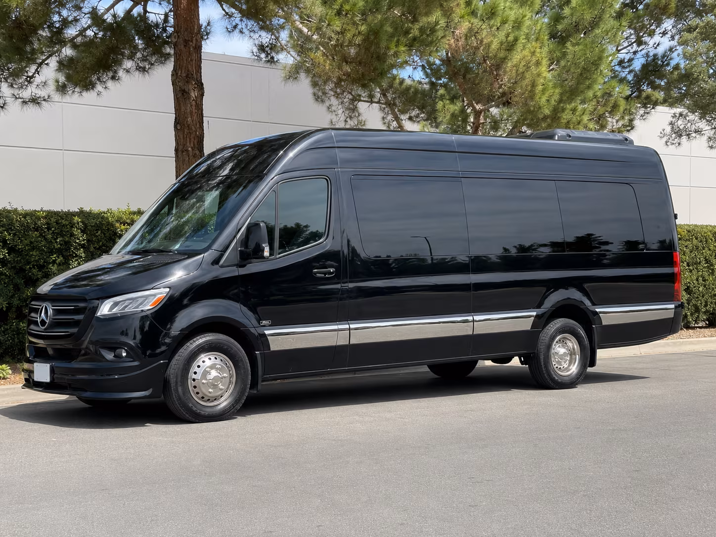 hartford buses for hartford corporate outings